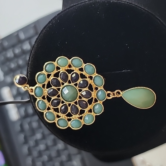 Earrings - Picture 3 of 4